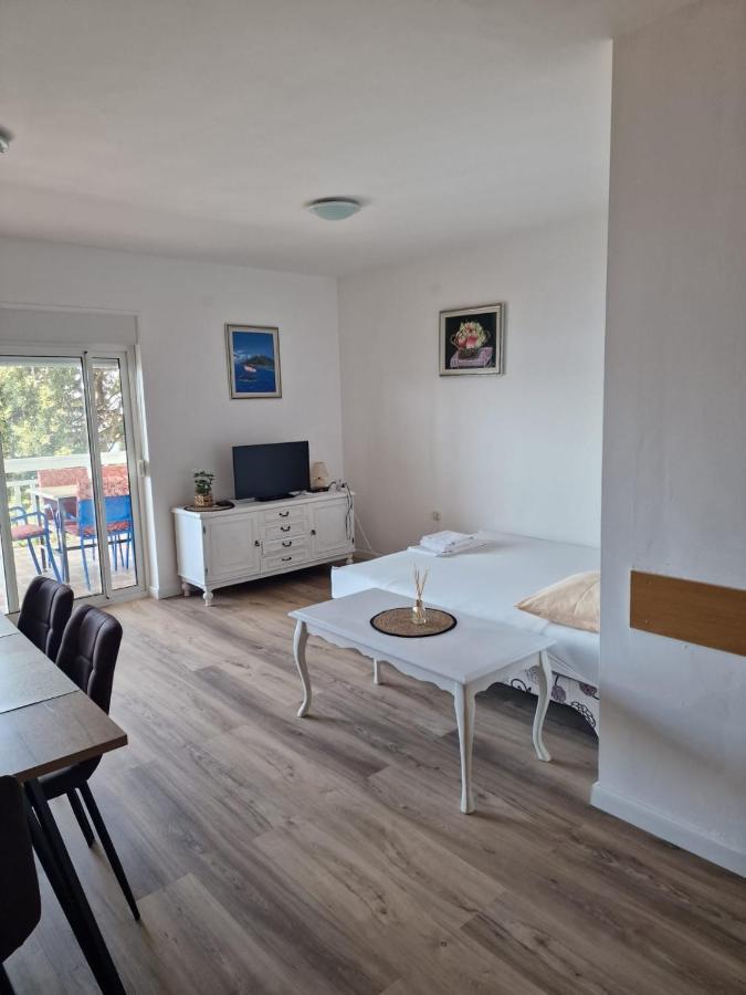 Villa Roing S Stanici Εξωτερικό φωτογραφία