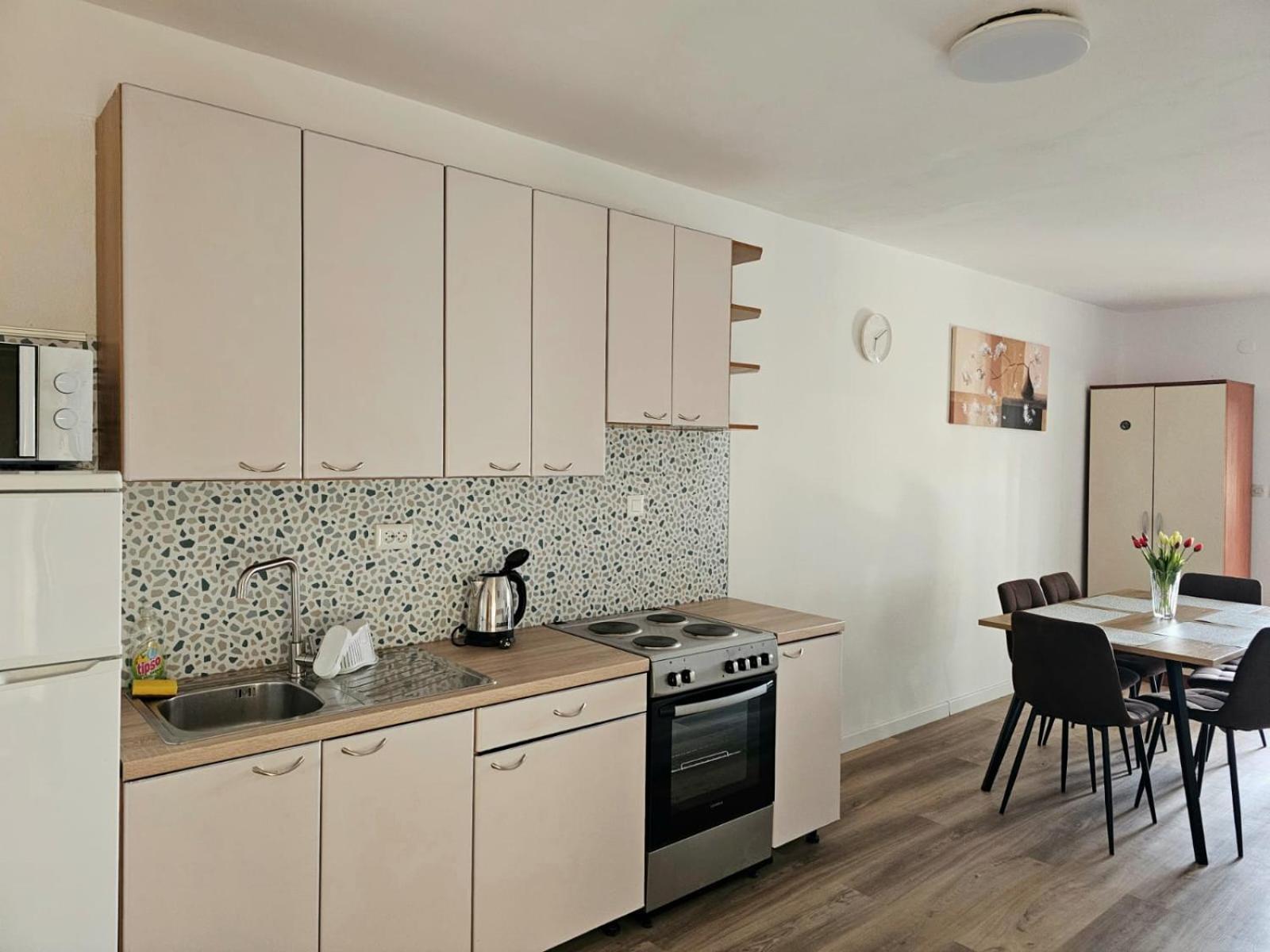 Villa Roing S Stanici Εξωτερικό φωτογραφία